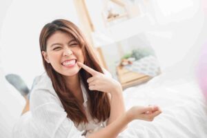 Should I Brush My Teeth Before or After Using Whitening Strips?